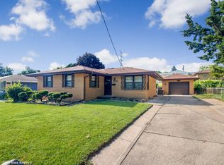 2707 E Tiffin Ave, Des Moines, IA 50317