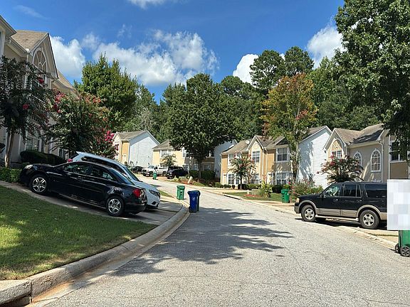 4th image of 3031 Fields Dr