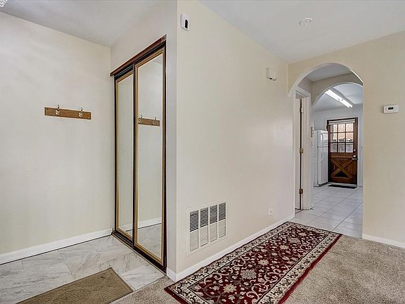 4th image of 7845 N Nordica Ave