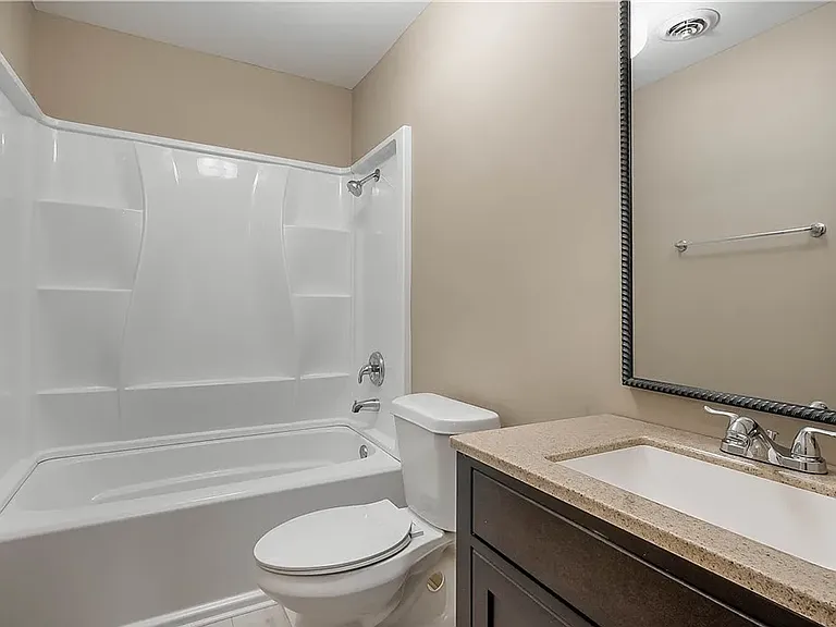 5211 Briarcliff Dr — Photo 18