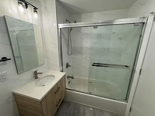 Rented by Tru International Realty Corp | media 2