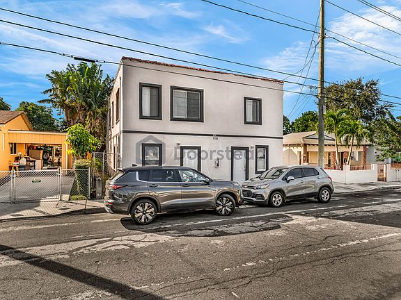 5th image of 1104 22nd St APT C
