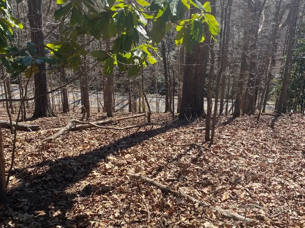 806 Dixon Dr, Gainesville, GA 30501