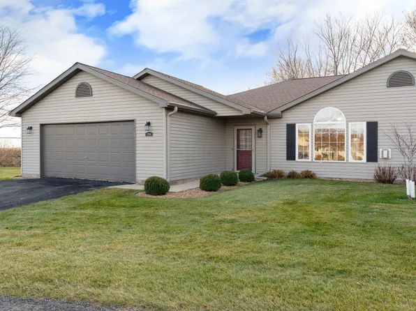 1710B Carriage Home Dr, Austin, MN 55912