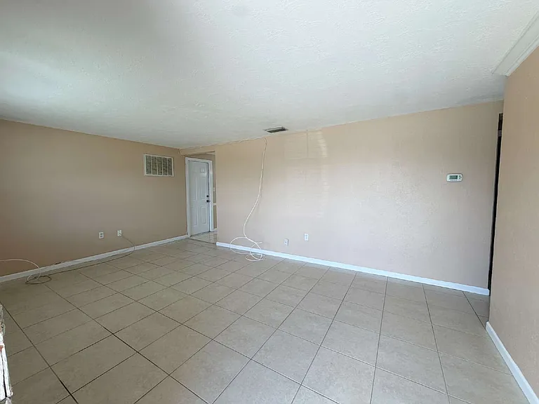 1115 Powersong St — Photo 3