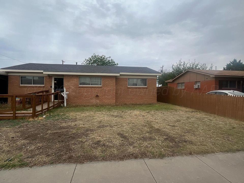 2nd image of 1224 Gardenia St