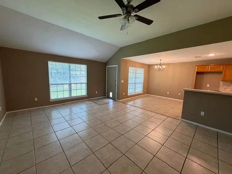 10209 Lilac Ln #B — Photo 13
