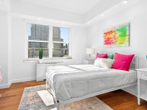 520 East 72nd Street image 10 of 19