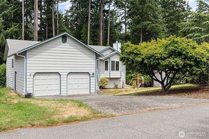 2nd image of 4361 Shadowood Drive
