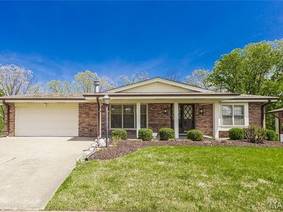 4529 Mooncrest Dr, Saint Louis, MO, 63128