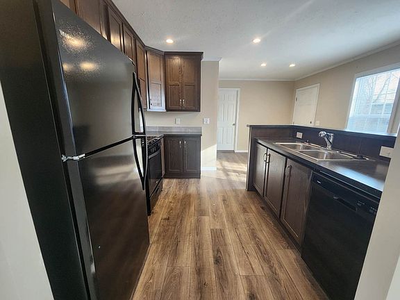 4th image of 3800 Fruit Ridge Ave NW #W-279