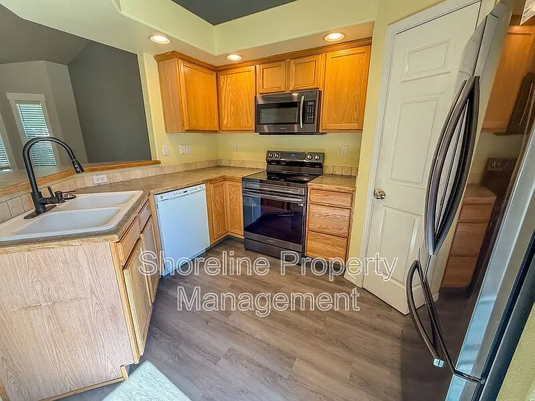 3420 N Oakstone Ave — Photo 15