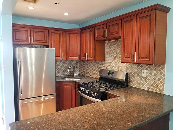 3rd image of 17319 Vaswani Ave Floor 3
