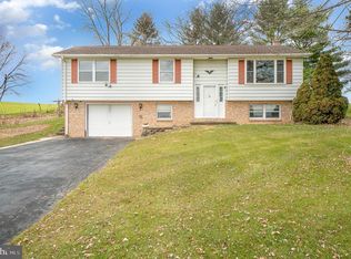 566 Shippensburg Rd, Newville, PA 17241