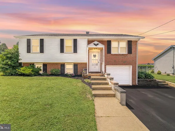 109 N 7th St, Wrightsville, PA 17368