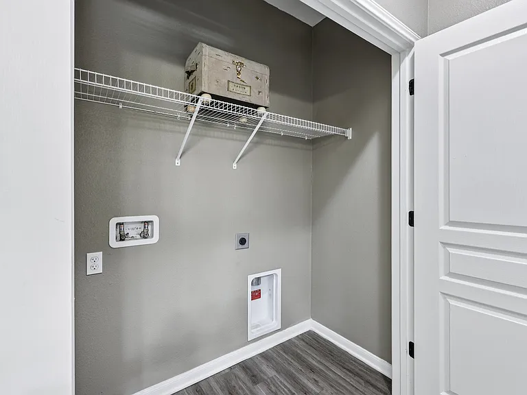 The Landing at Little Elm Apartments — Photo 11