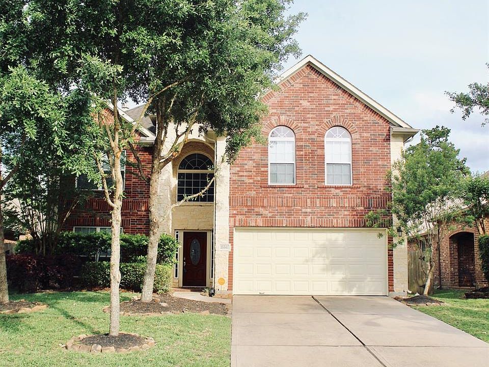 1st image of 25541 Oakhurst Forest Dr