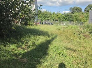 20 Neversink St, Reading, PA 19602