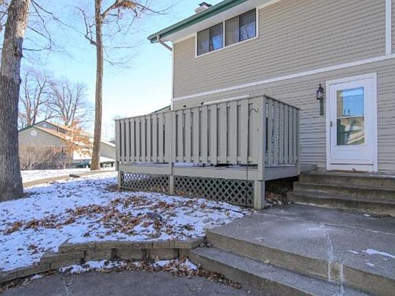 3rd image of 2750 Upland Ct N