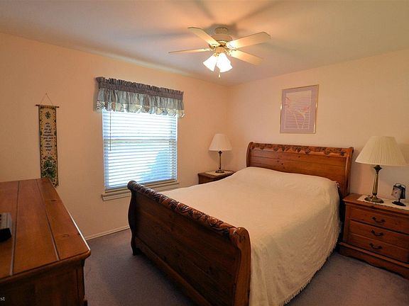 3rd image of 42074 Ehrke Dr