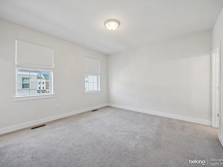 113 Fleet Ct — Photo 11