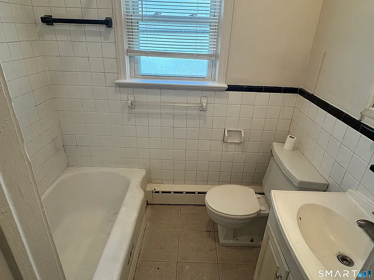 631 Colorado Ave — Photo 11