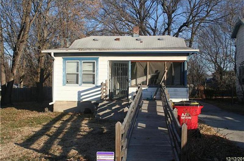 1st image of 10416 E 19th Ter S