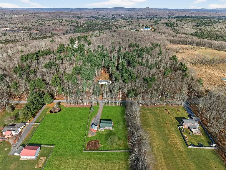 42 Butrick Rd #O — Photo 12