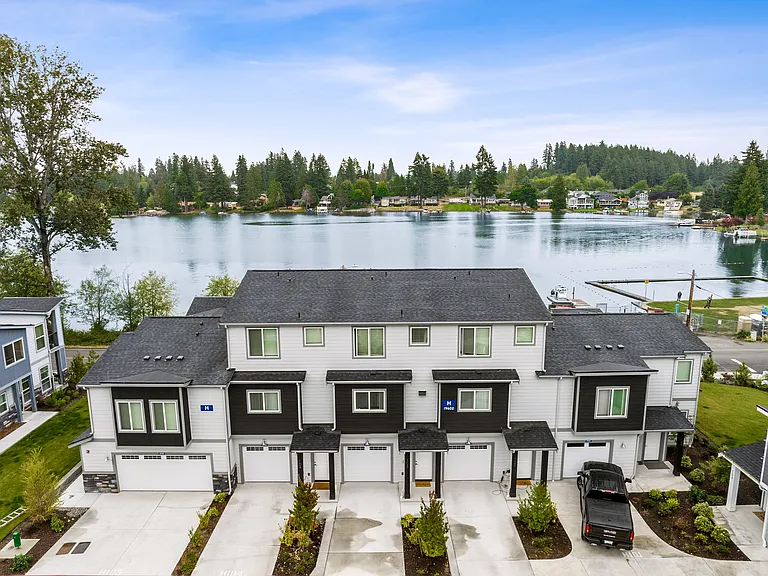 The Landing at Lake Tapps — Photo 7
