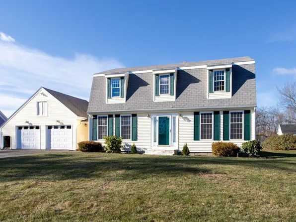 3 Presidential Circle, Hampton, NH 03842