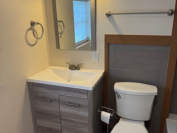 3rd image of 2900 Concord St #205