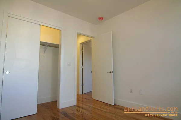 Rented by aptsandlofts.com | media 43