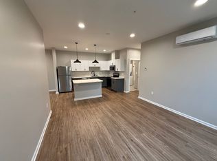 214 Kinne St #202, East Syracuse, NY