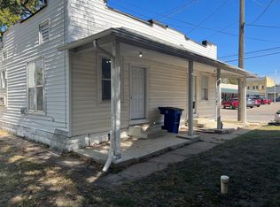 209 Old Mill Rd, Newton, KS 67114