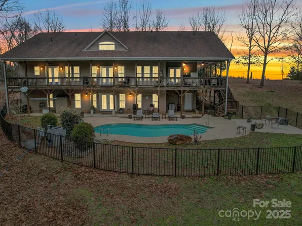 4022 Old Pageland Marshville Rd, Wingate, NC 28174