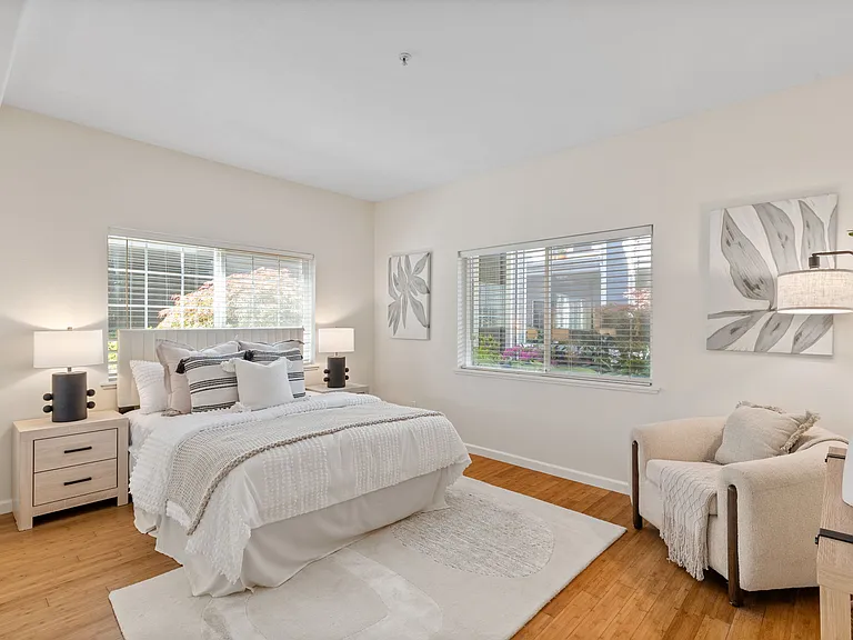 128 El Camino Real #101 — Photo 17