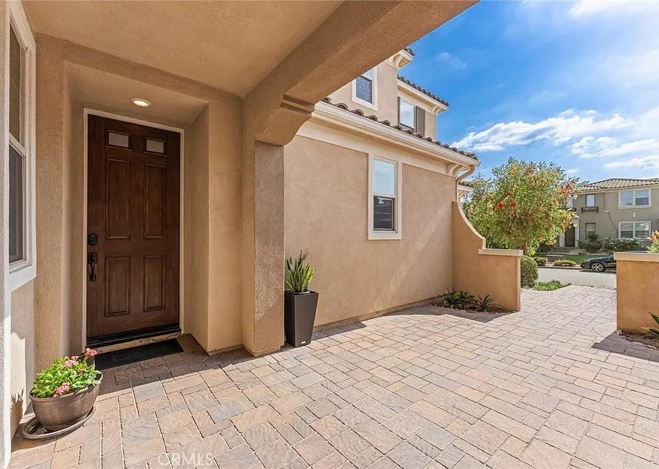 7600 Presidio Rd