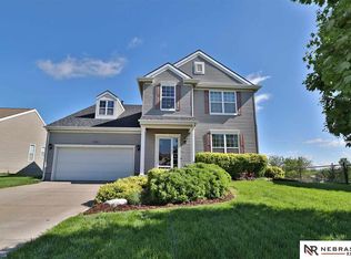 2001 S River Rock Dr, Papillion, NE 68046