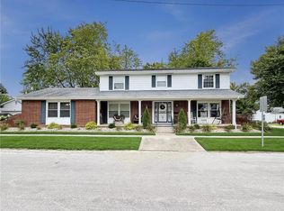 400 NE 4th St, Casey, IL 62420