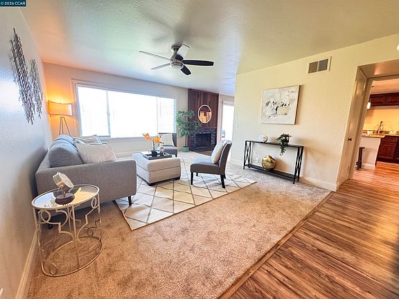 2nd image of 813 Ladera Corte