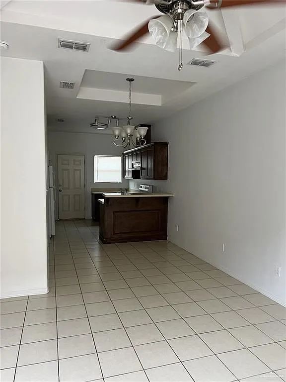 2 bed, 2.0 bath, 862 sqft, $885 — Photo 3