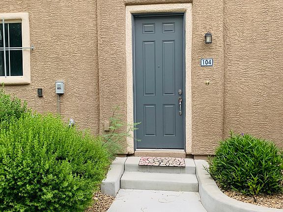 2nd image of 8455 Classique Ave