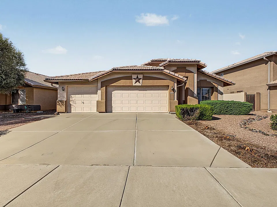 1440 E Gary Dr
