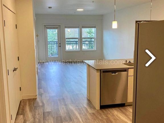 3rd image of 1400 11th St #213