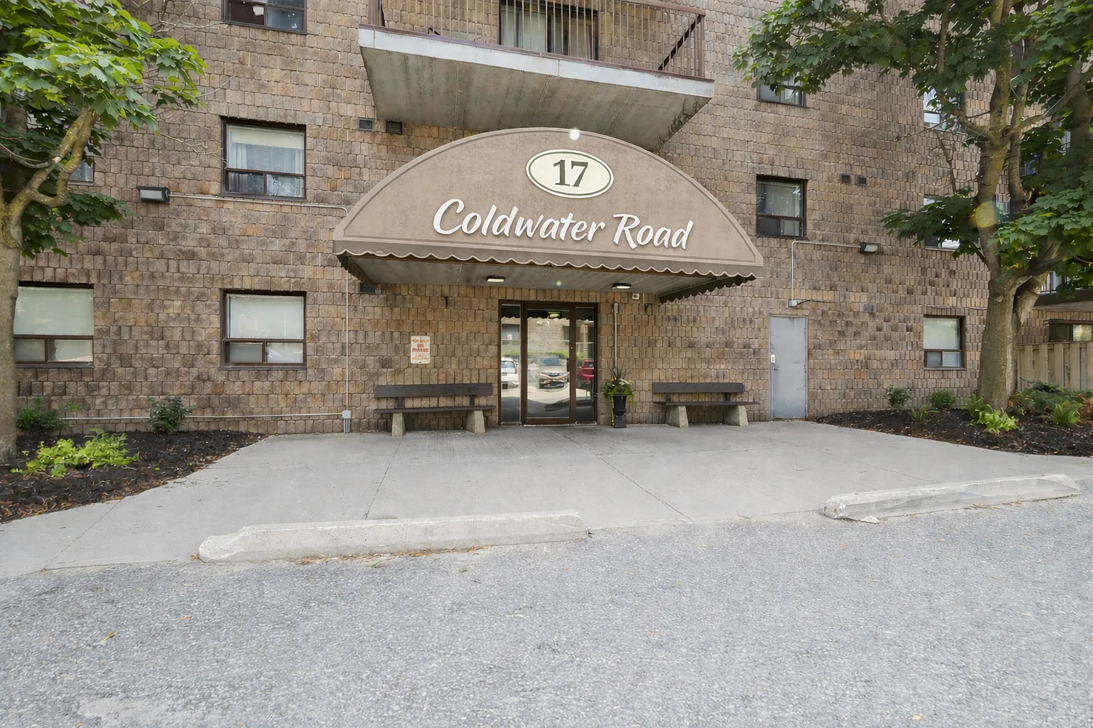 Valleyview Vista Apartments — Photo 4