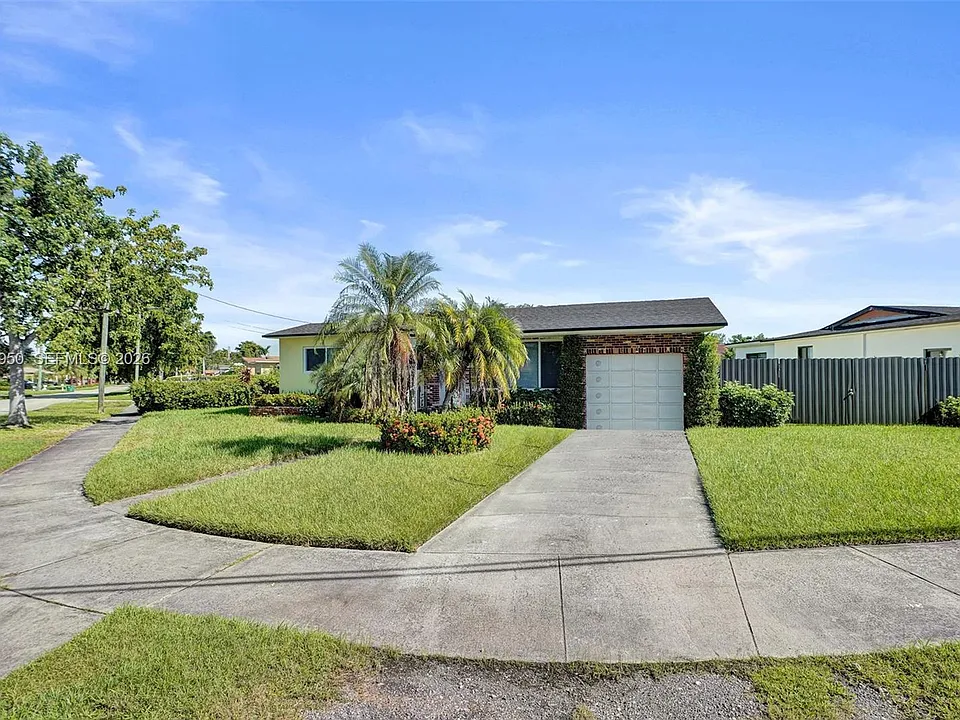 9105 Little River Dr