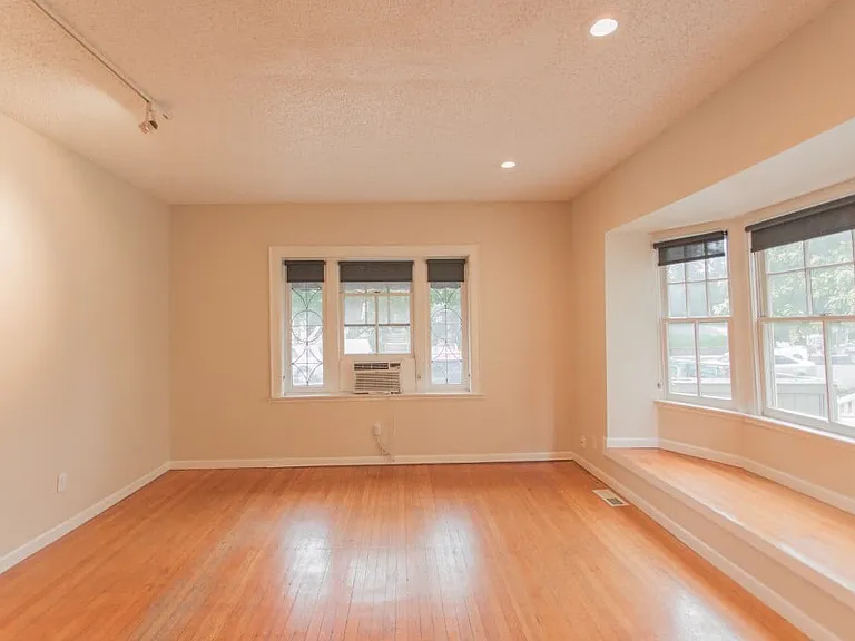 1217 E 14th Ave. — Photo 6