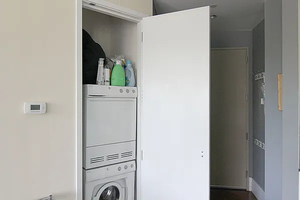 Rented by Nest Seekers International | media 48