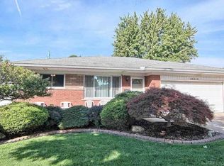 26315 Cunningham Dr, Warren, MI 48091