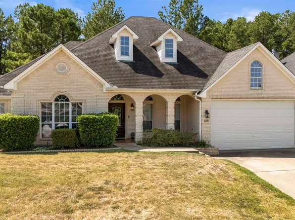 618 Huntwick Ln, Tyler, TX 75703